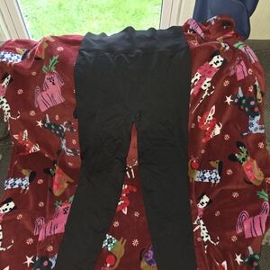 PINK Victoria's Secret Black Leggings